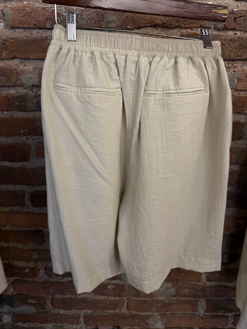 Feria · Short woods crema