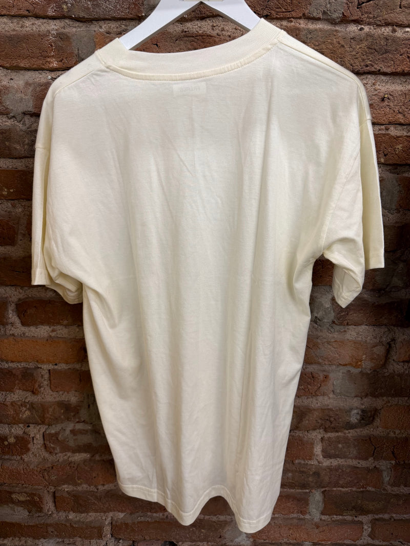 Feria · Remera over logo crema