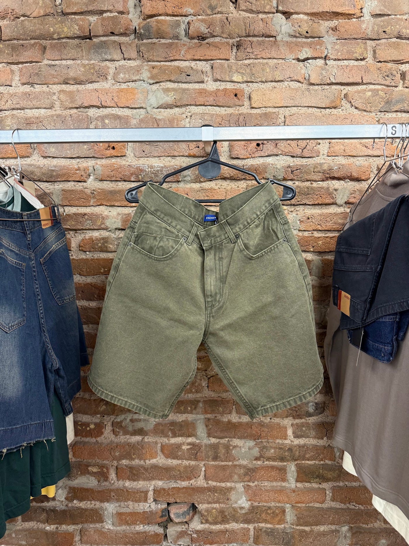 Feria · Bermuda de jean verde