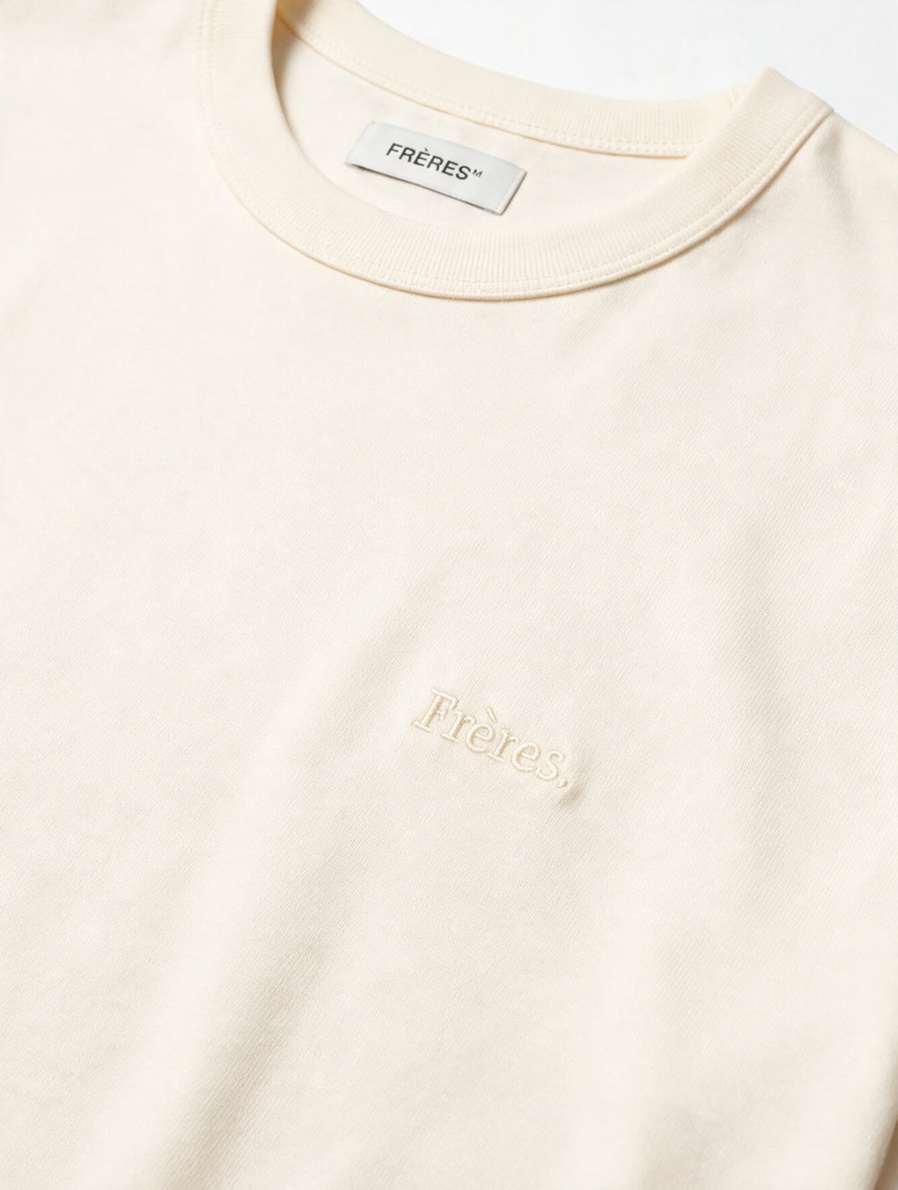 Remera Regular Fréres - Manteca