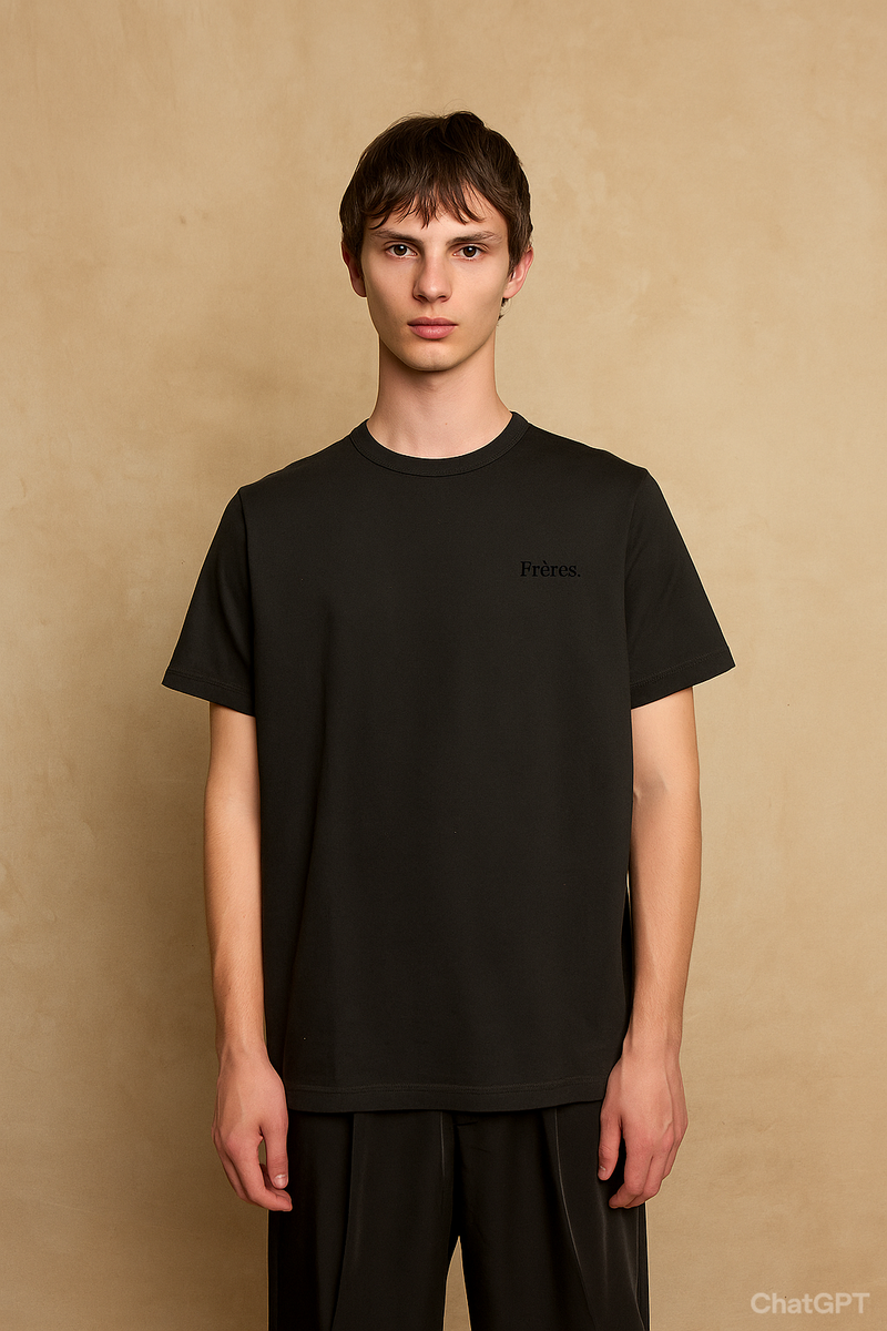 Remera Regular Fréres - Negro