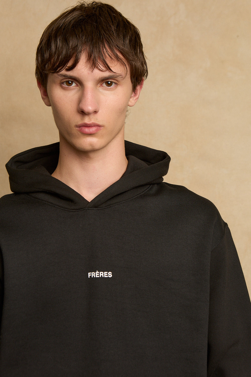 Buzo Regular Logo - Negro