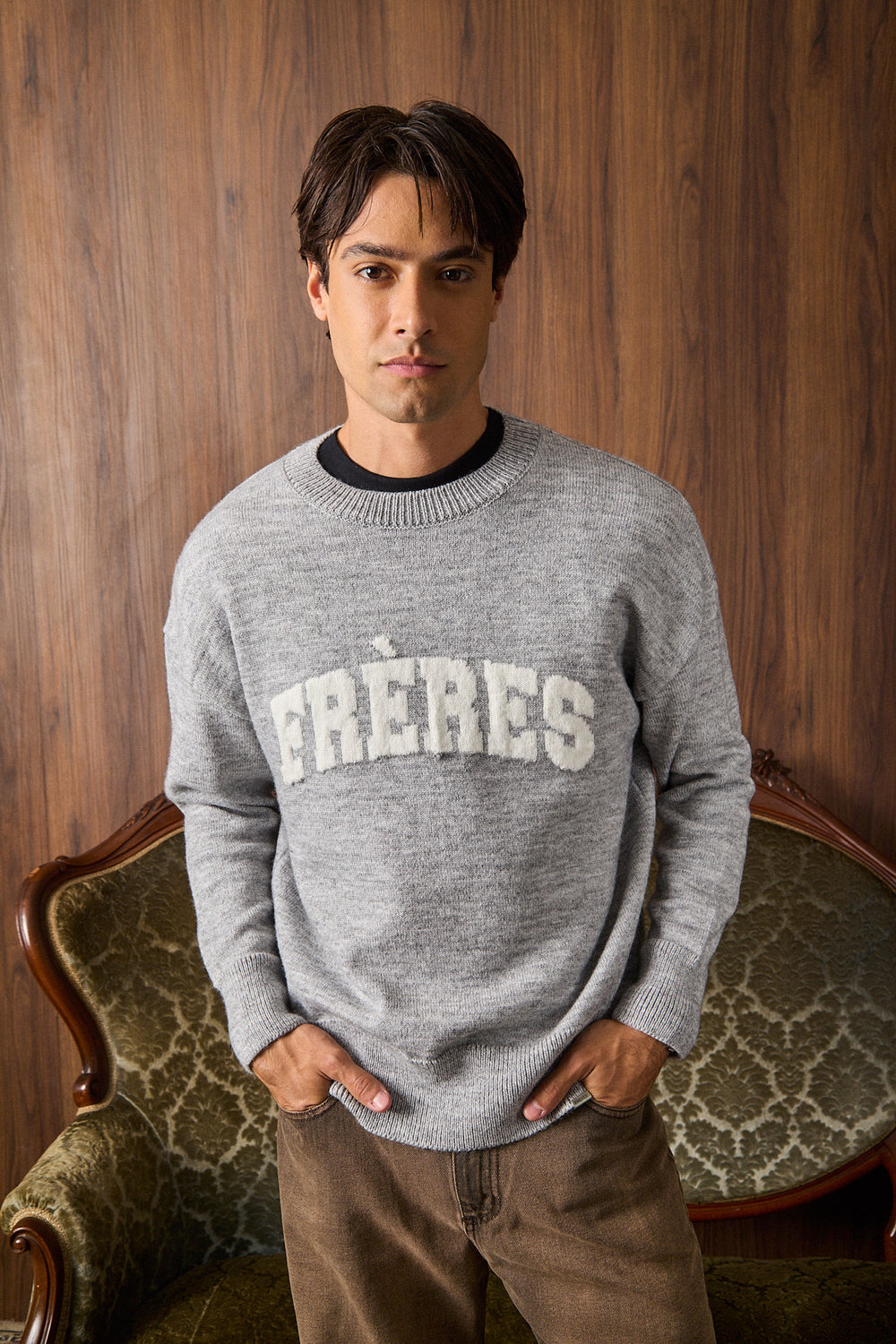 Sweater Universitario - Gris
