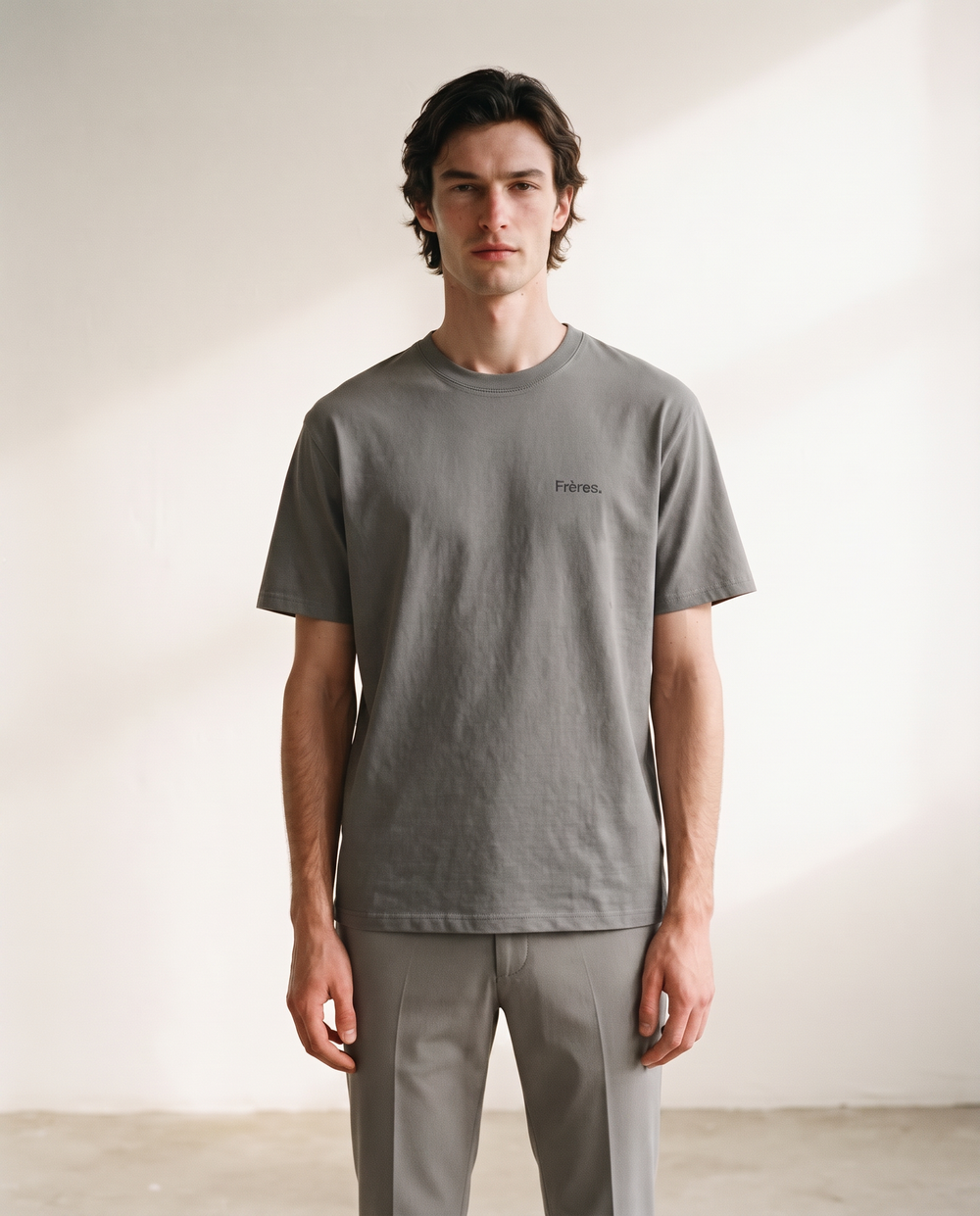 Remera Regular Fréres - Gris