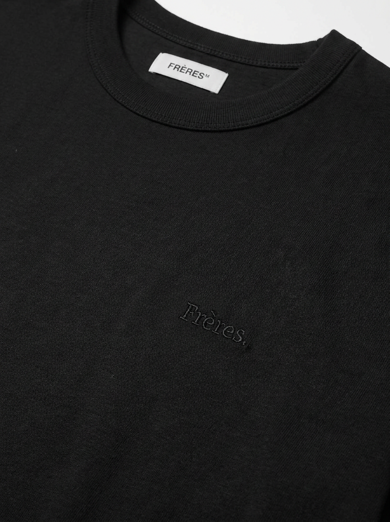 Remera Regular Fréres - Negro