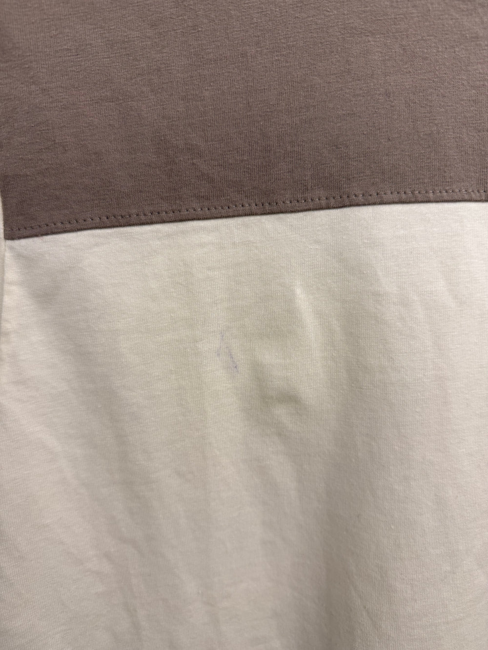 Feria · Remera horizonte visón — con falla