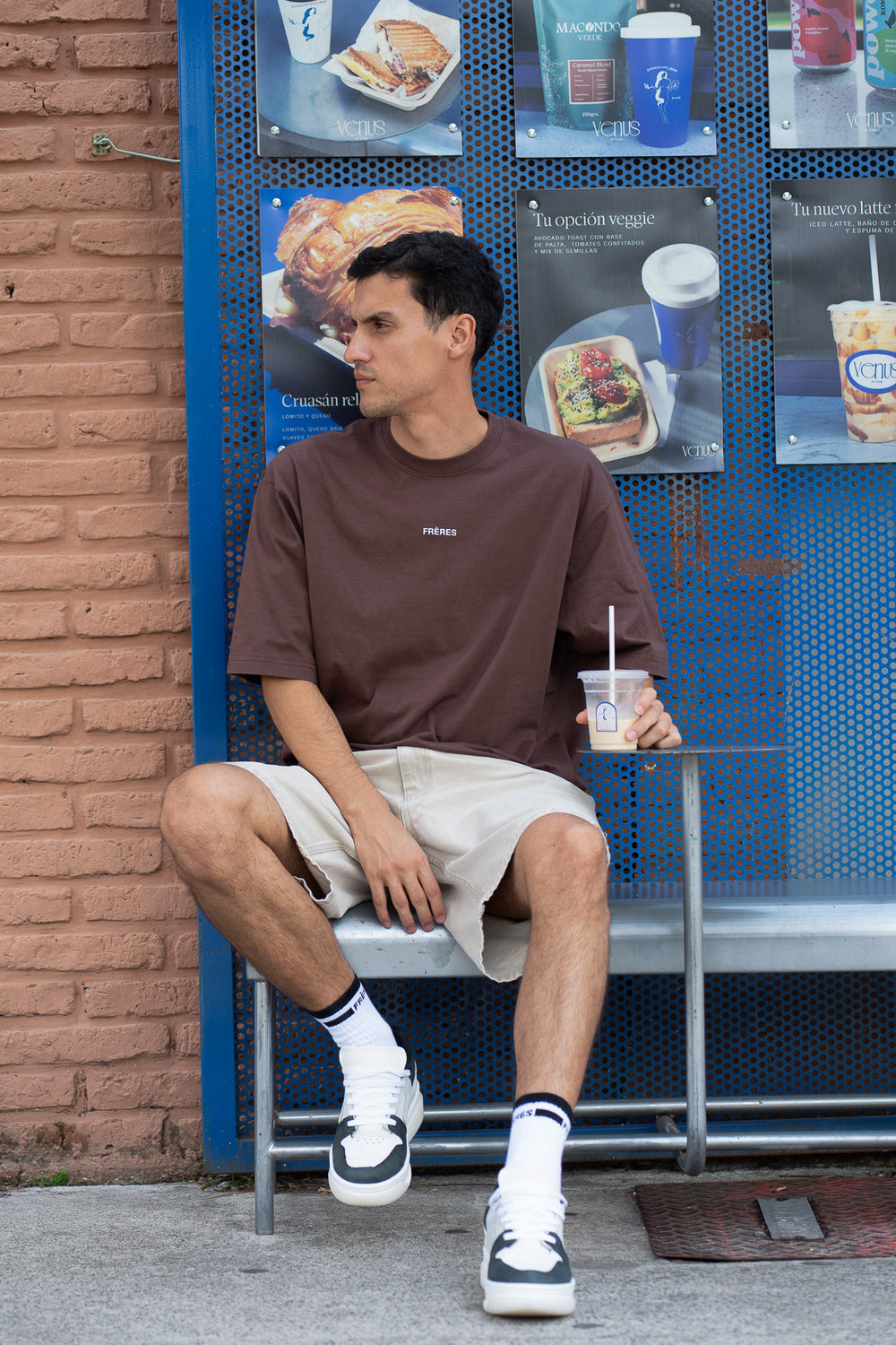 Remera Oversize Logo - Marrón
