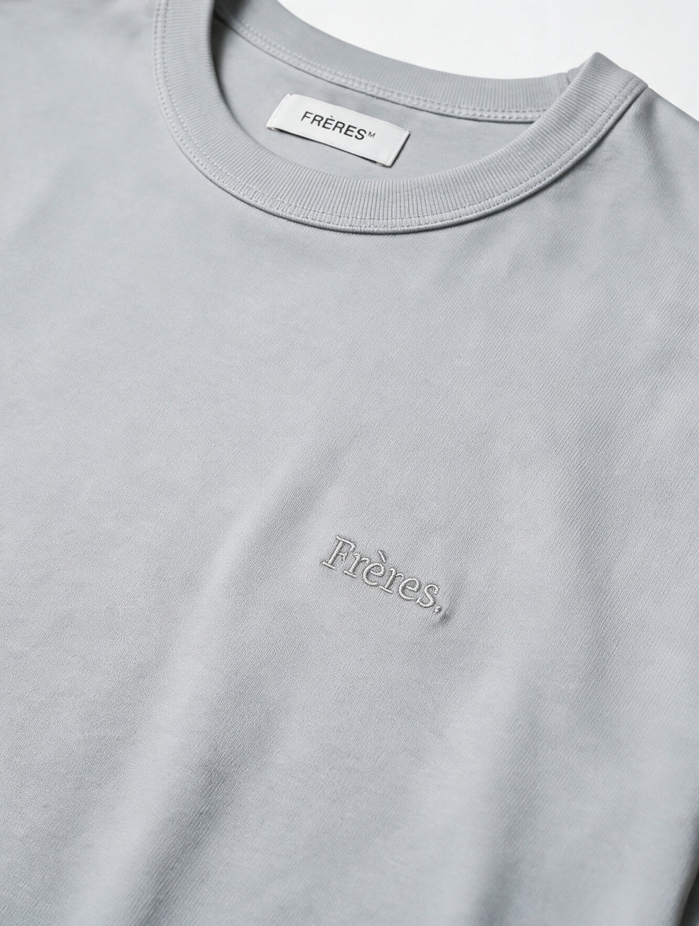 Remera Regular Fréres - Gris Plata