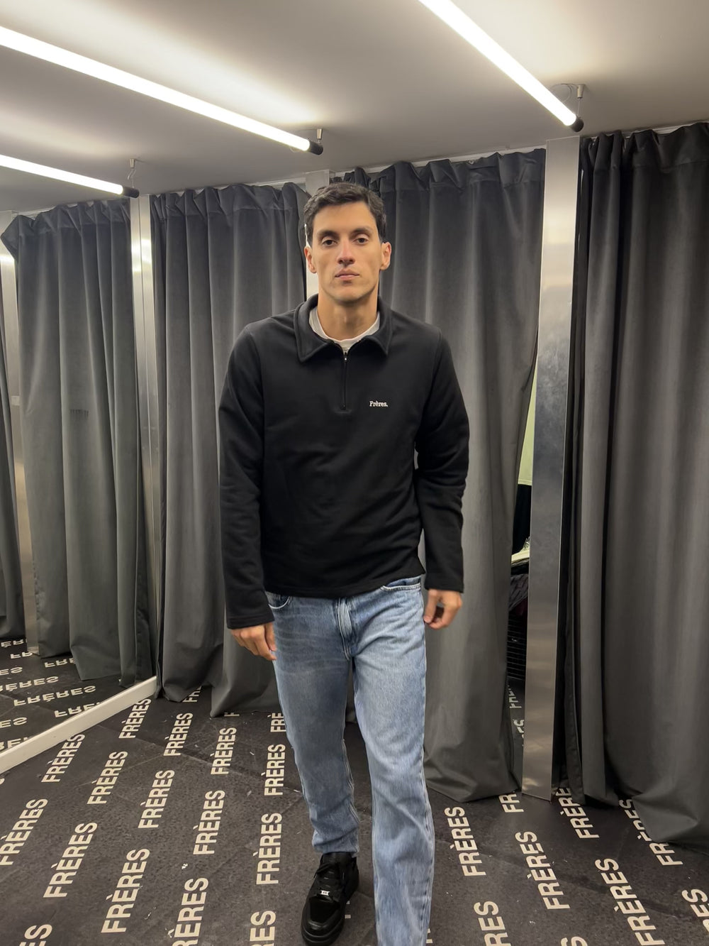Buzo Polo Fréres - Negro