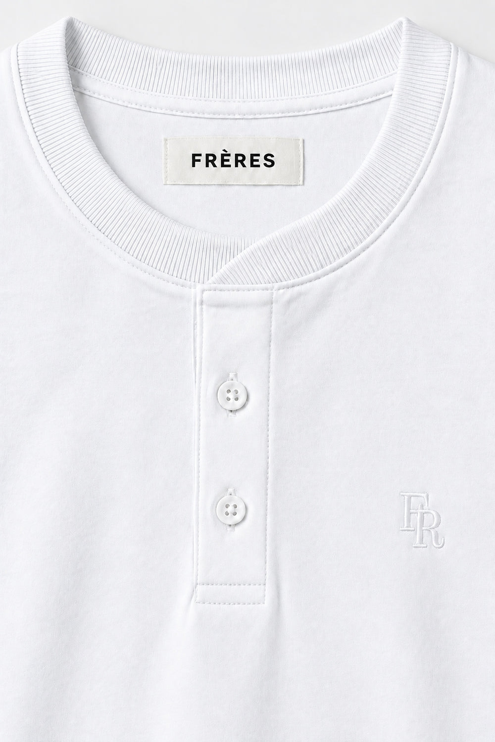 Remera Regular Cuello - Blanco